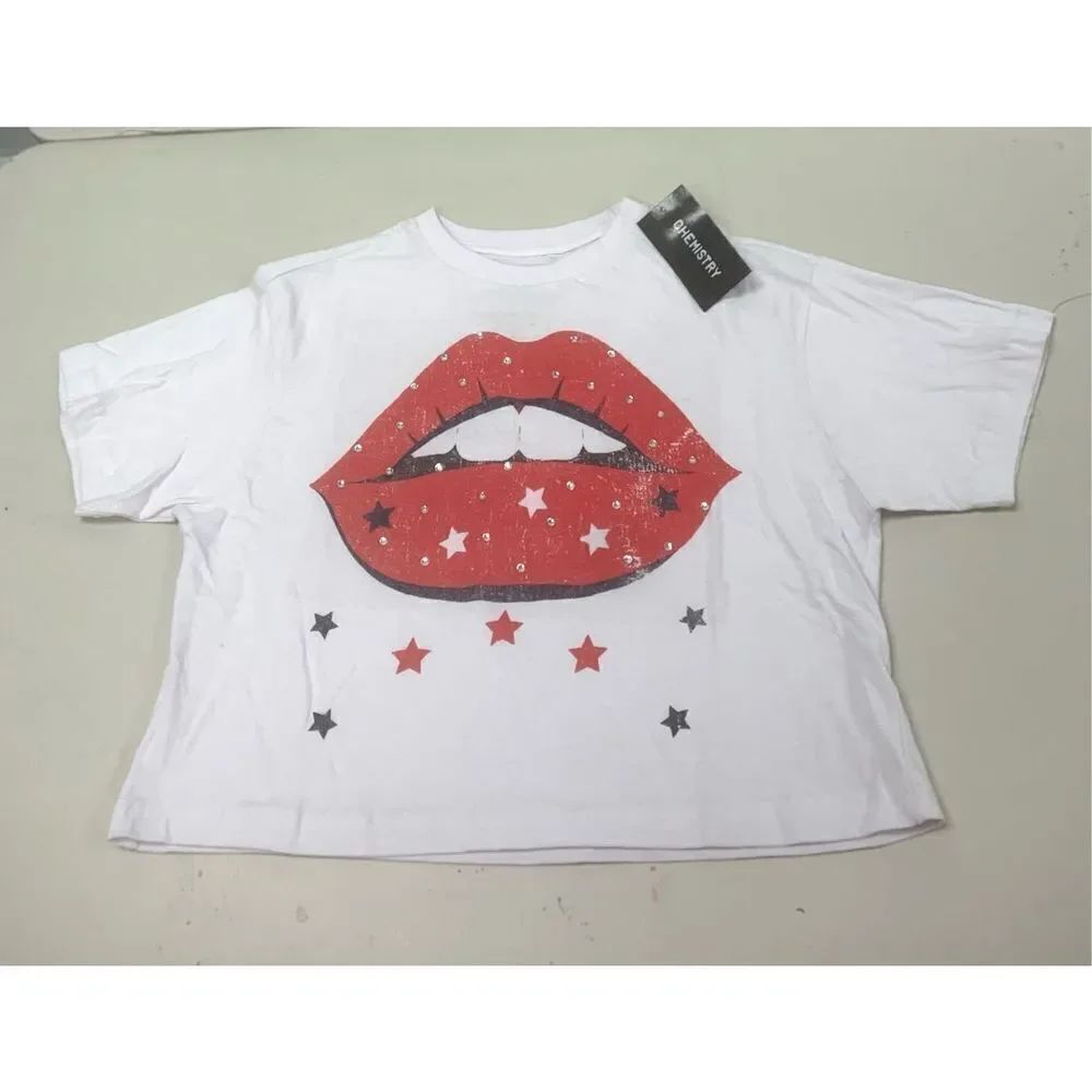 Lips Graphic T-shirt 